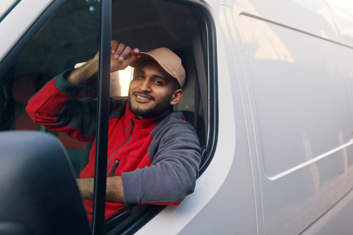 Pickup And Delivery Driver 1200X800
